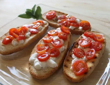 Bruschette al pomodoro