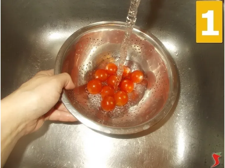 Preparazione pomodori pachino