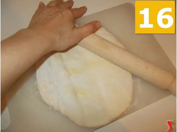 Stendere la pasta sfoglia