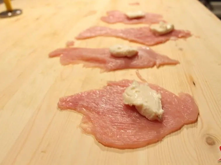mettere i pezzi di taleggio