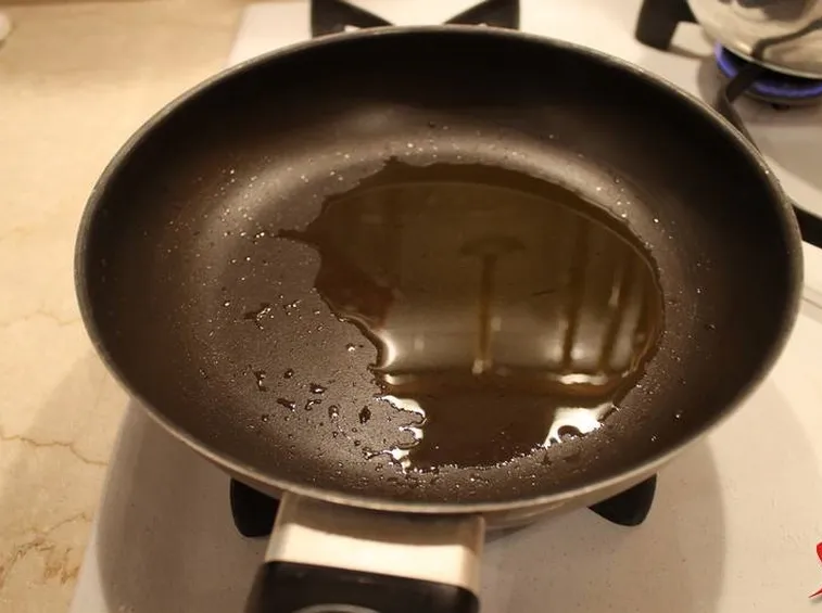 scaldare olio