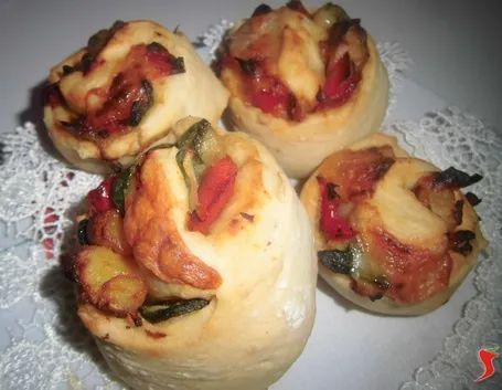 Stuzzichini con ripieno di verdure