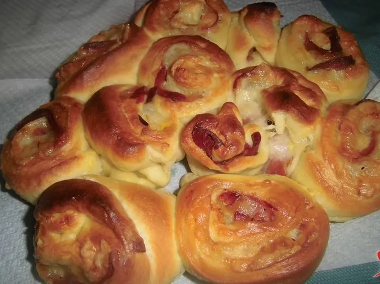 Torta di rose salata