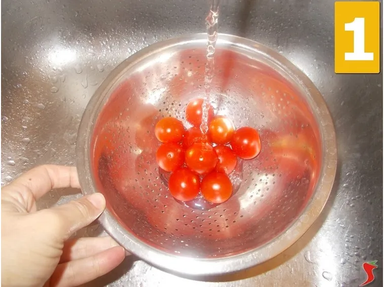 Lavorate i pomodori pachino