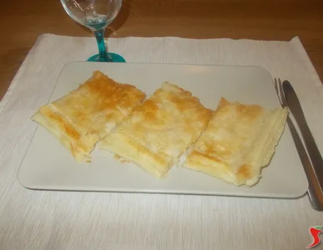 Torta salata pancetta e formaggio