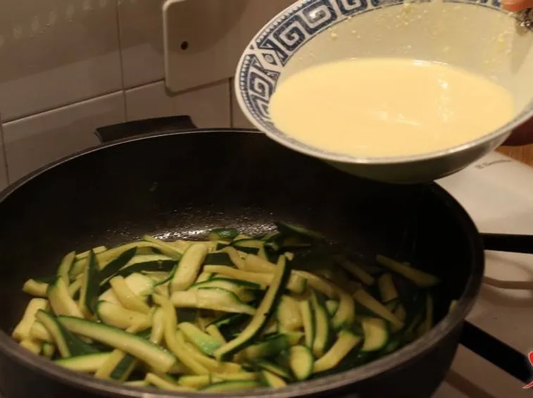 aggiungere alle zucchine