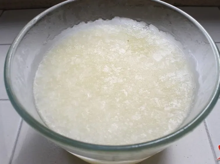 Sciogliere lo zucchero nell'acqua