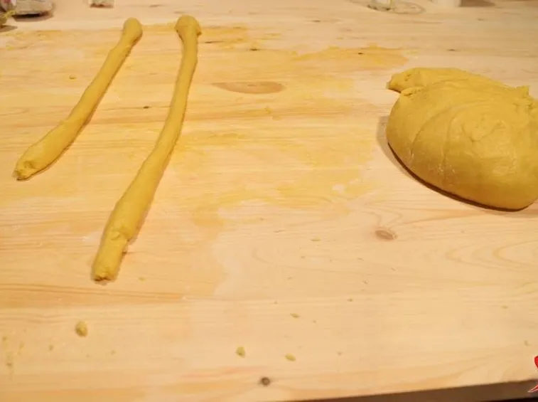 formiamo 10 tronchetti di pasta
