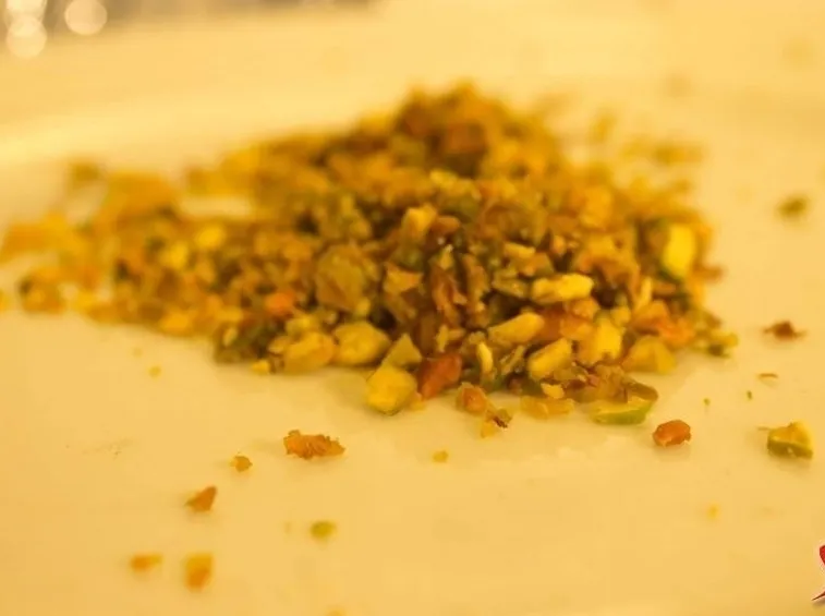 Tritare nocciole e pistacchi