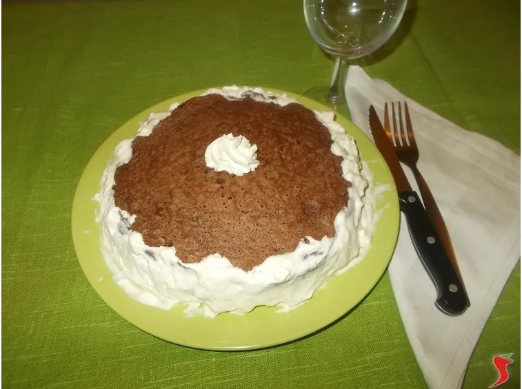 La torta di cacao e panna