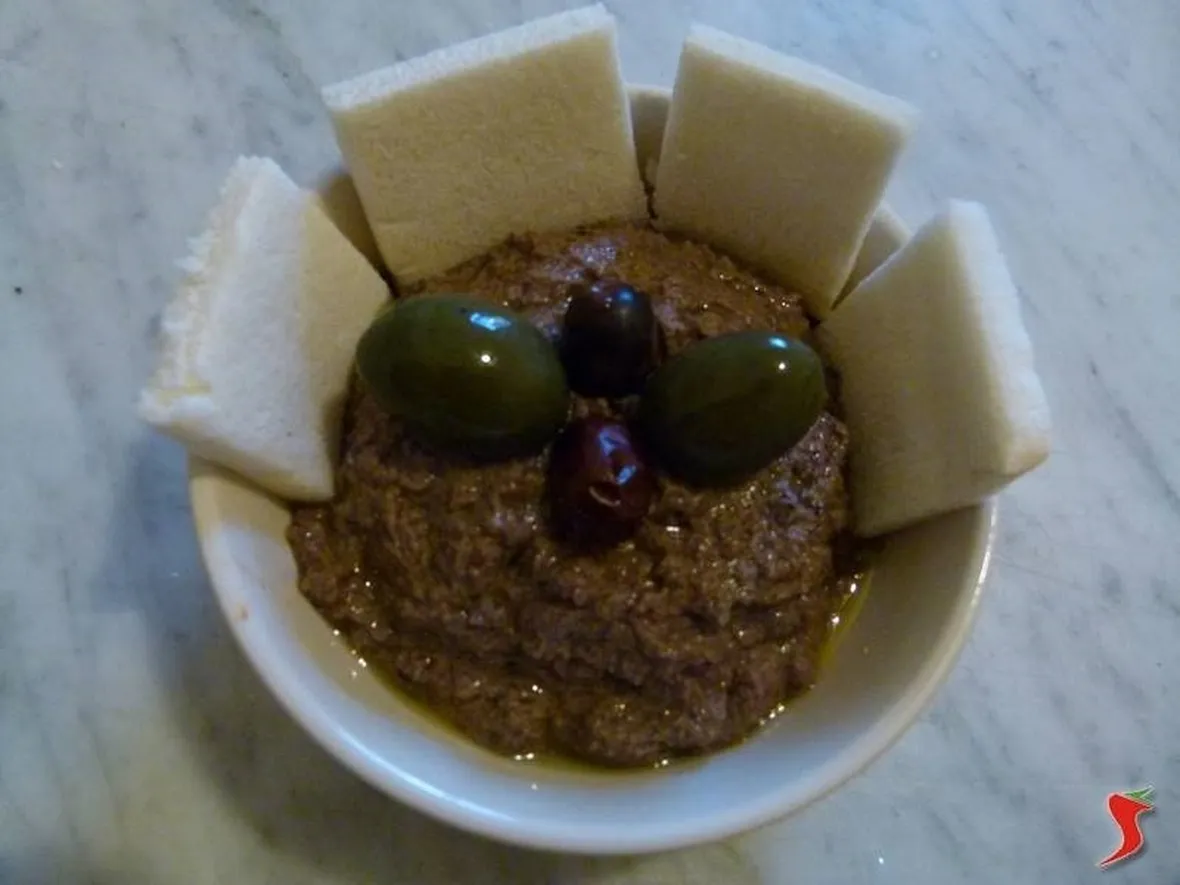 il patè di olive nere