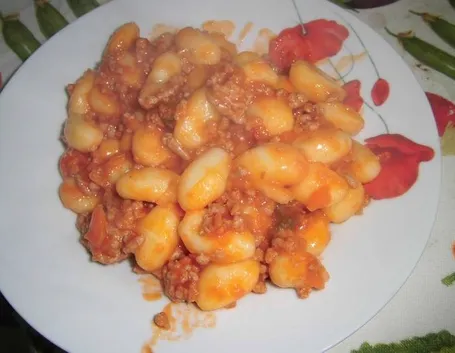 gnocchi al ragù