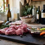 La carne giusta e la marinatura nel vino rosso