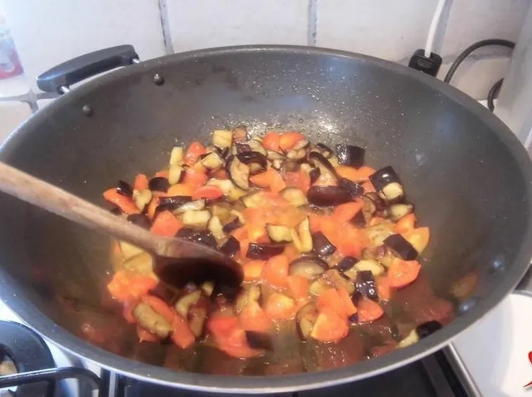 sugo alle melanzane