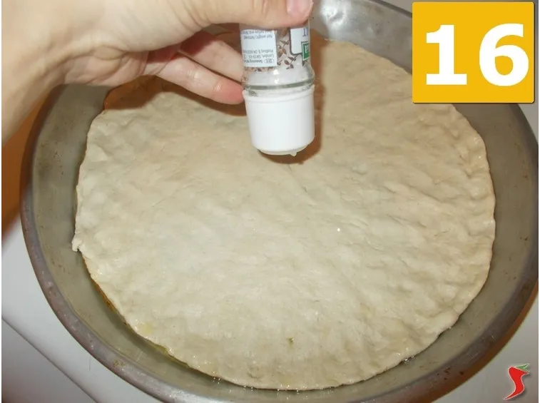 Continuate a preparare la teglia