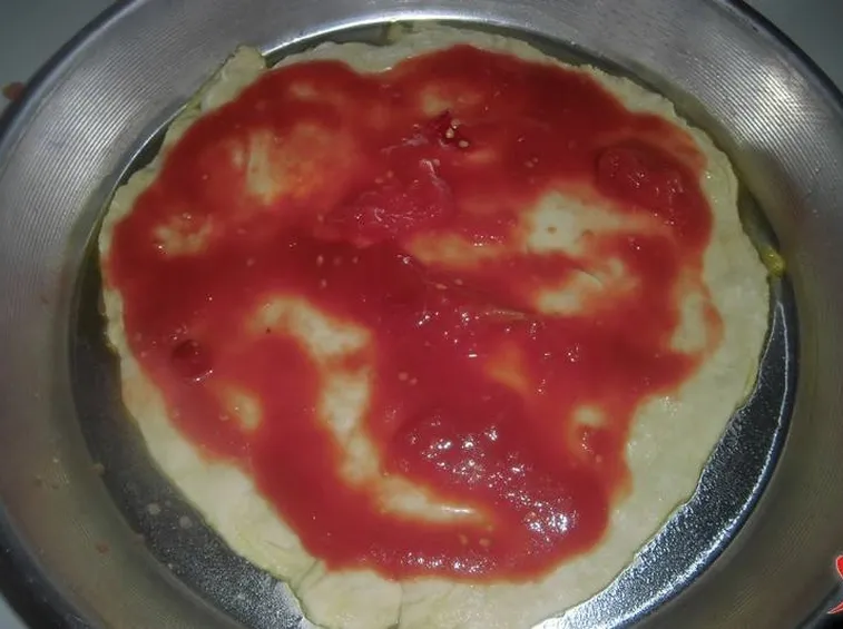 pizza con salame 