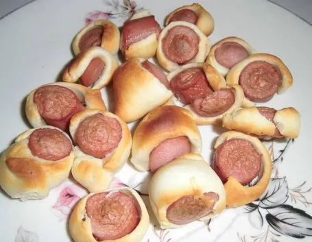 Salatini con wurstel