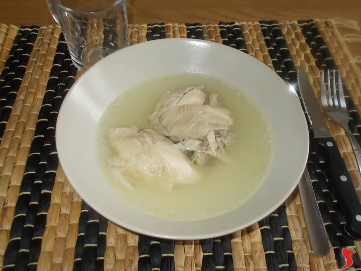Il brodo di pollo
