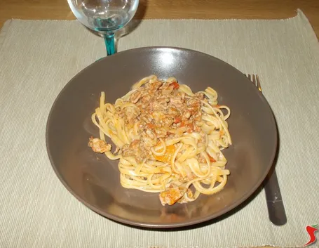 Linguine alla bolognese