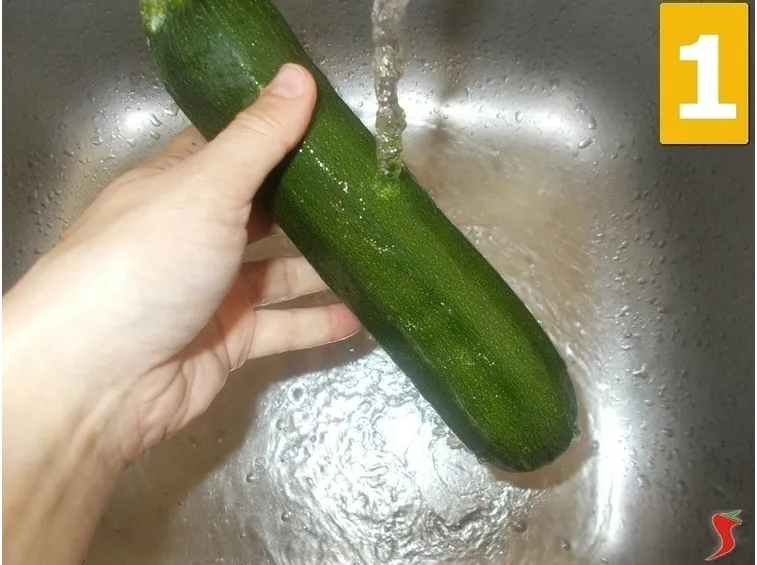 Lavorate la zucchina
