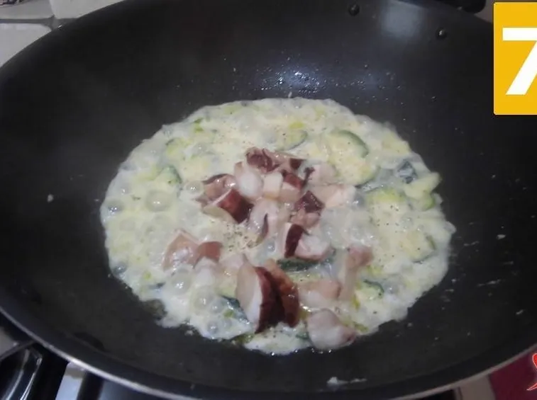 aggiungere funghi