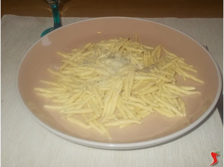 Pasta cacio e pepe