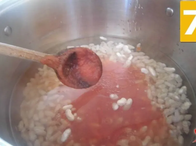 aggiungere pomodoro