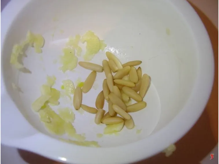 pinoli
