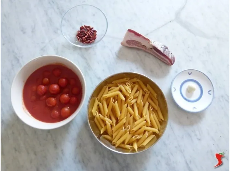 ingredienti penne all'arrabbiata