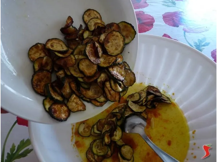 unisco le zucchine all'olio e la bottarga