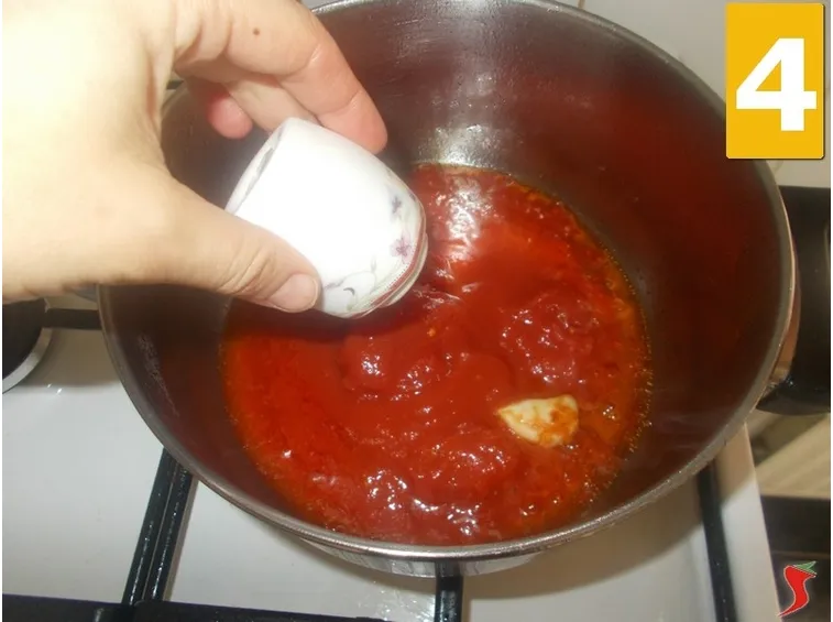Proseguite con il condimento