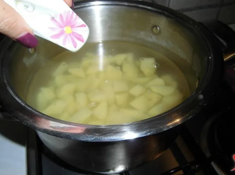Cuocere le patate