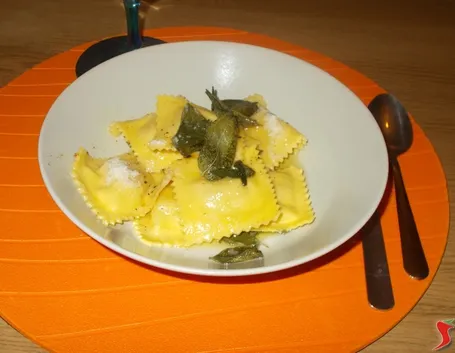 I ravioli burro e salvia