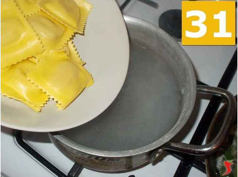 Cuocere i ravioli