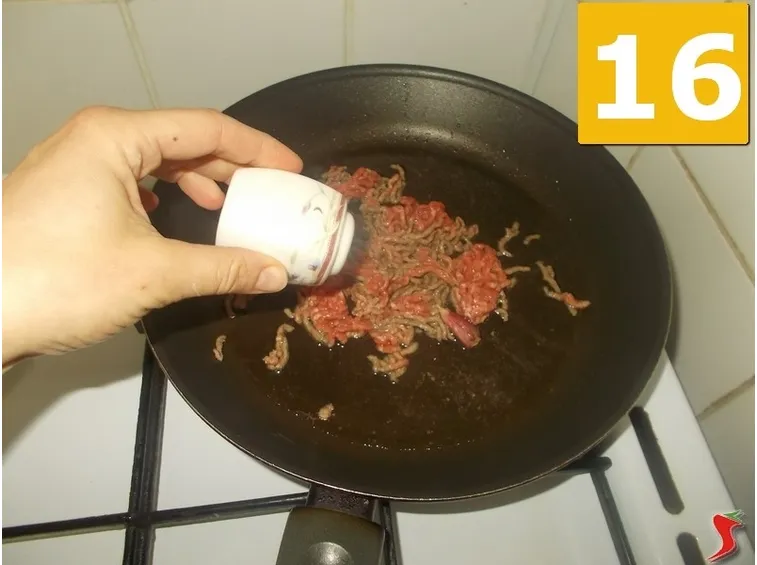 Condite la carne