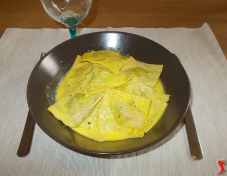 ravioli ricotta e spinaci