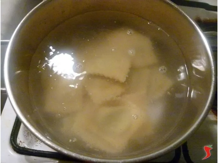 ravioli in cottura