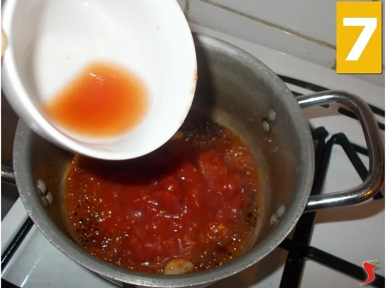 Cuocete la salsa