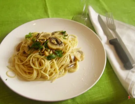 spaghetti con i funghi