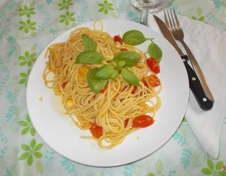 Gli spaghetti pomodoro e basilico
