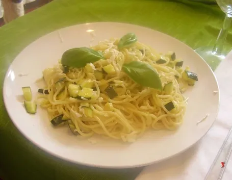 spaghetti alle zucchine