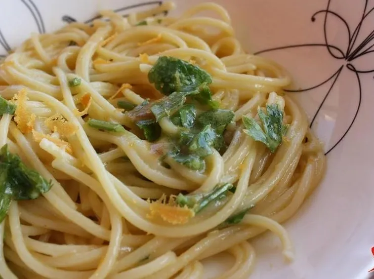 spaghetti con la bottarga