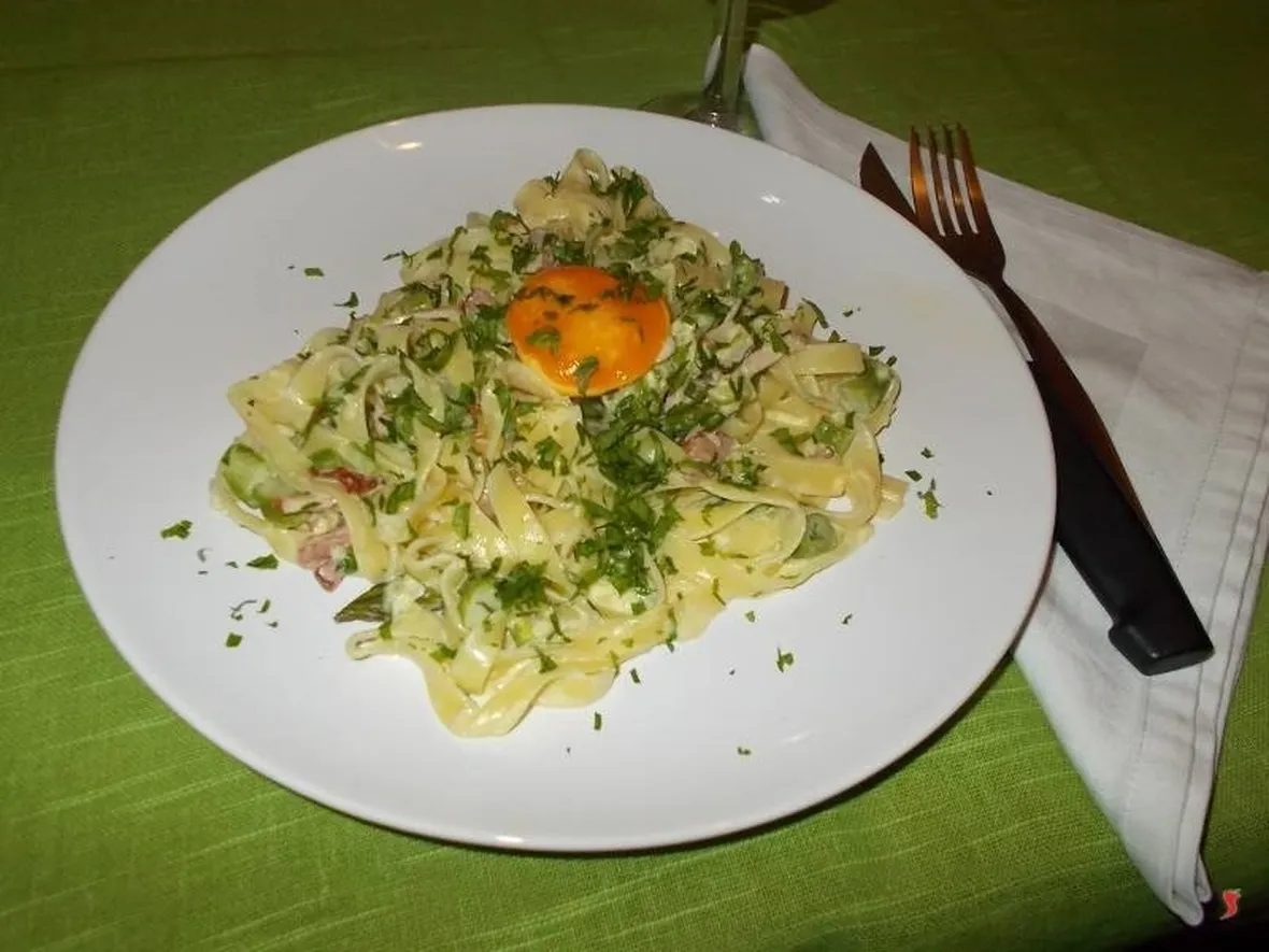 Le tagliatelle agli asparagi