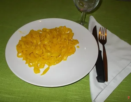 Tagliatelle allo zafferano
