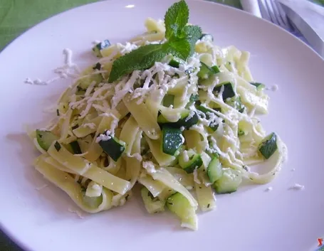 tagliatelle e zucchine