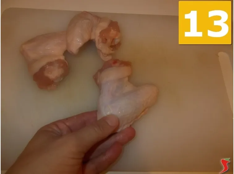 Lavorate le alette di pollo
