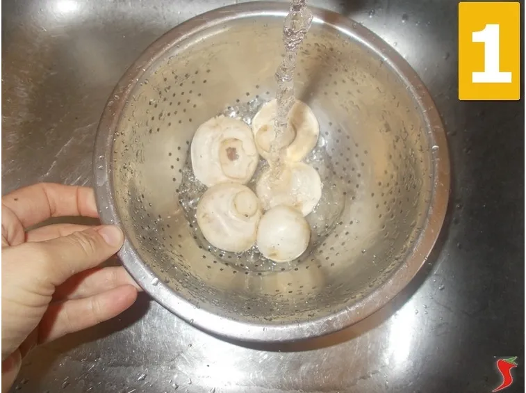 Lavorate i funghi
