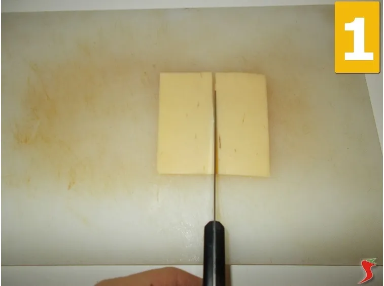 Lavorate il formaggio cheddar