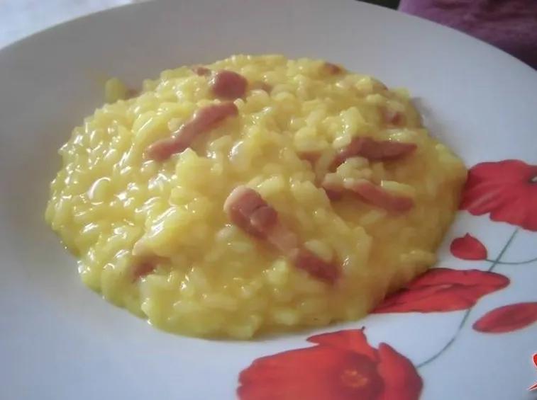 Riso con zafferano e pancetta