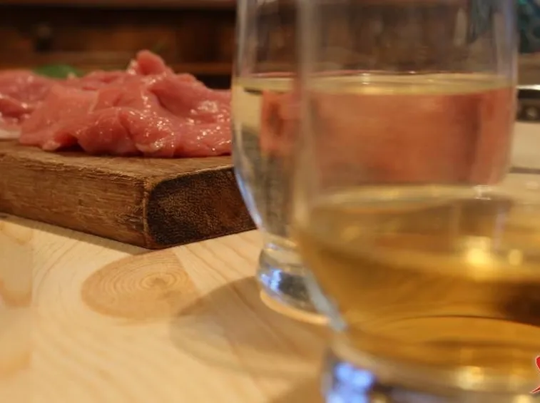 preparare aceto e vino bianco